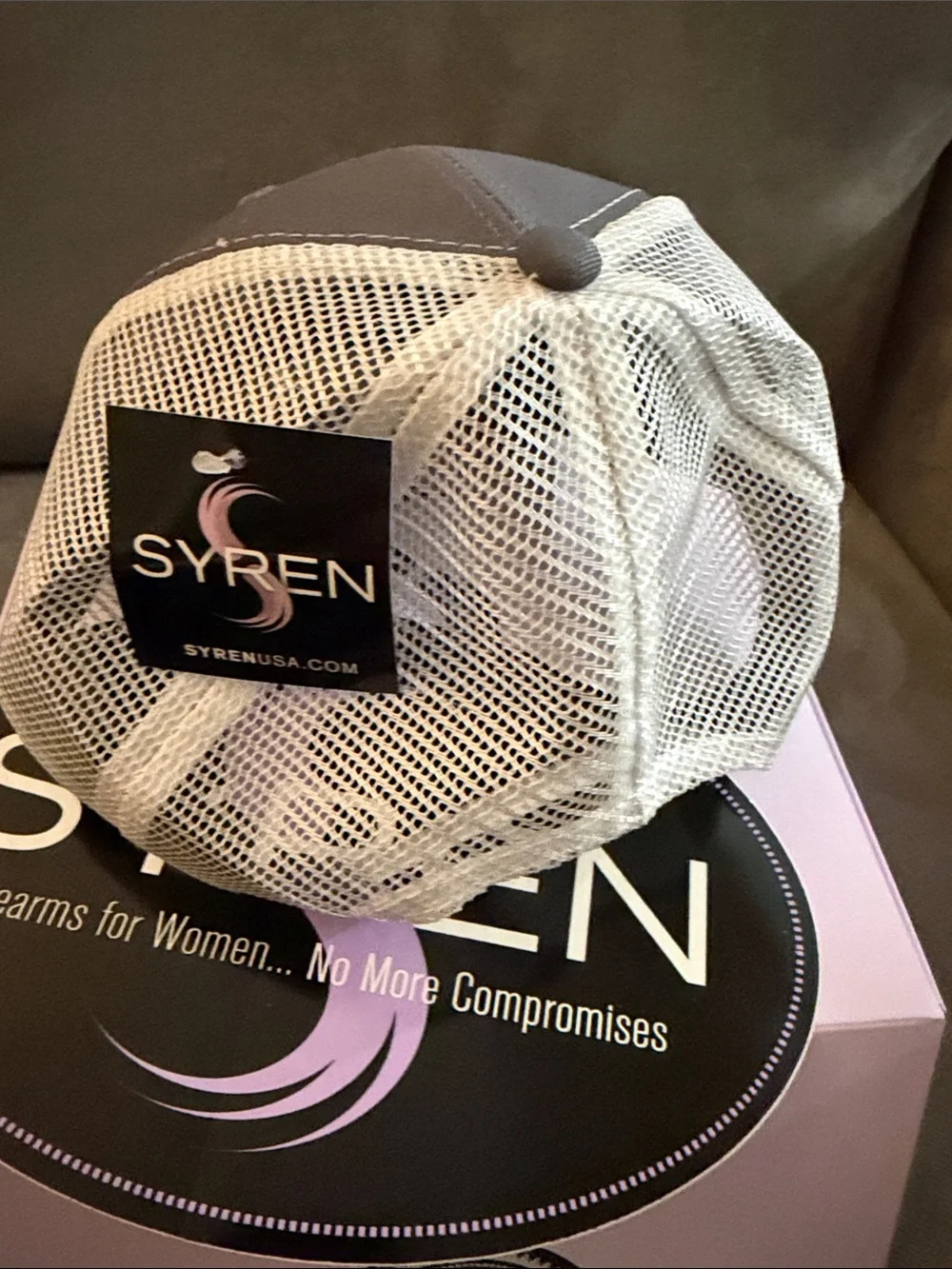 Women's Syren hat